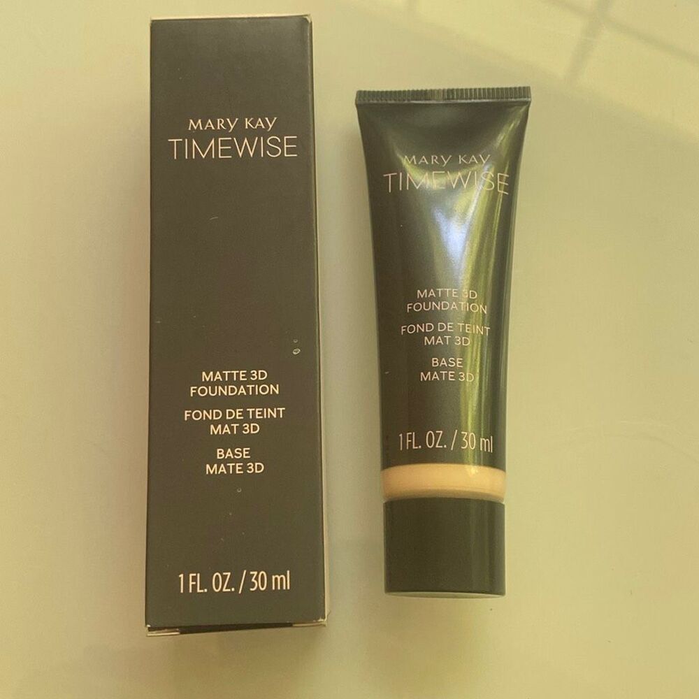 NIB MARY KAY TimeWise Matte 3D Foundation Ivory C 100 #099957 - Full size